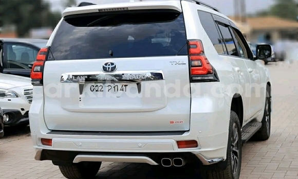 Buy Used Toyota Prado White Car in Kampala in Uganda Buy Used Toyota Prado White Car in Kampala in Uganda