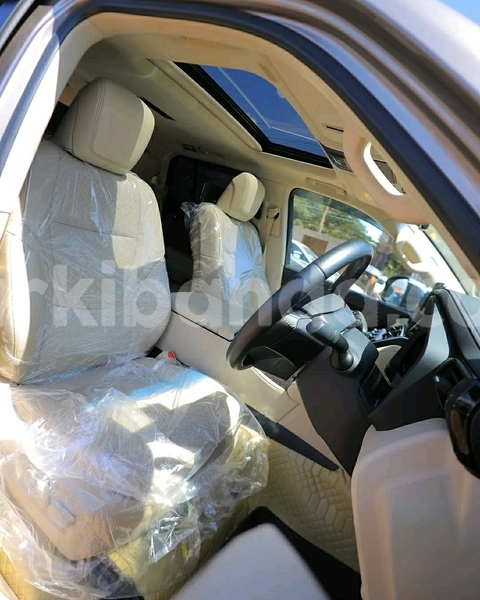 Big with watermark toyota land cruiser uganda kampala 26200