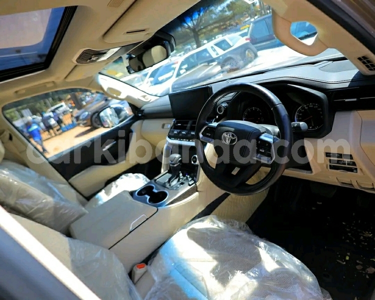 Big with watermark toyota land cruiser uganda kampala 26200