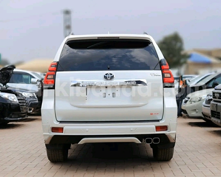 Big with watermark toyota prado uganda kampala 26201