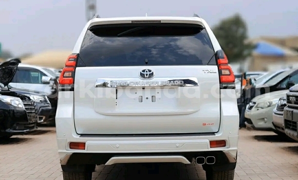 Buy Used Toyota Prado White Car in Kampala in Uganda Buy Used Toyota Prado White Car in Kampala in Uganda