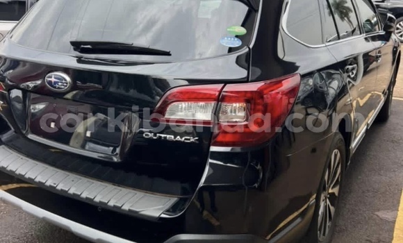 Gura Nshya Subaru Outback Black Imodoka i Kampala mu Uganda Gura Nshya Subaru Outback Black Imodoka i Kampala mu Uganda