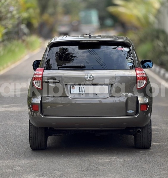 Big with watermark toyota rav4 uganda kampala 26207