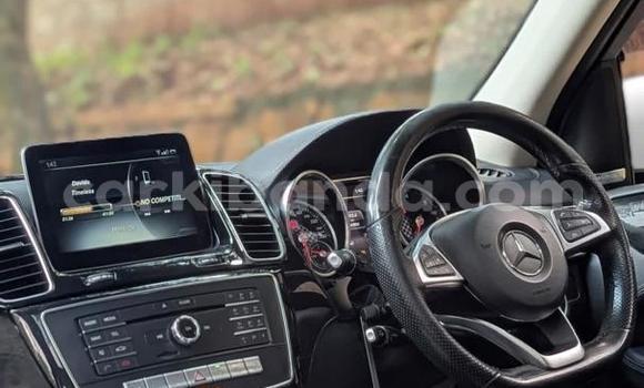 Nunua Mpya Mercedes‒Benz GLE Nyeupe Gari ndani ya Kampala nchini Uganda Nunua Mpya Mercedes‒Benz GLE Nyeupe Gari ndani ya Kampala nchini Uganda