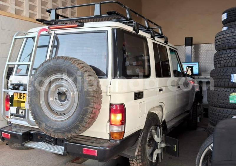 Big with watermark toyota land cruiser uganda kampala 26215