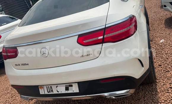 Acheter Neuf Voiture Mercedes‒Benz GLE Coupe Blanc à Kampala, Ouganda Acheter Neuf Voiture Mercedes‒Benz GLE Coupe Blanc à Kampala, Ouganda