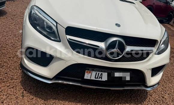 Nunua Mpya Mercedes‒Benz GLE Coupe Nyeupe Gari ndani ya Kampala nchini Uganda Nunua Mpya Mercedes‒Benz GLE Coupe Nyeupe Gari ndani ya Kampala nchini Uganda