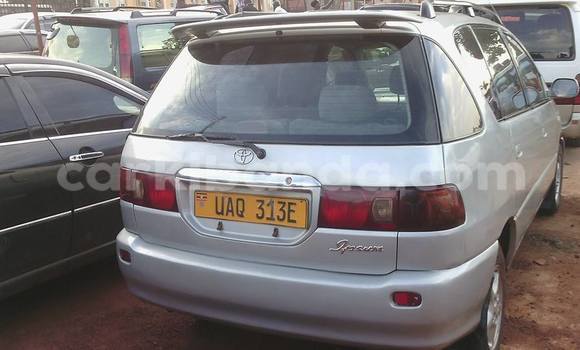 Gura Yakoze Toyota Epsun Silver Imodoka i Arua mu Uganda Gura Yakoze Toyota Epsun Silver Imodoka i Arua mu Uganda