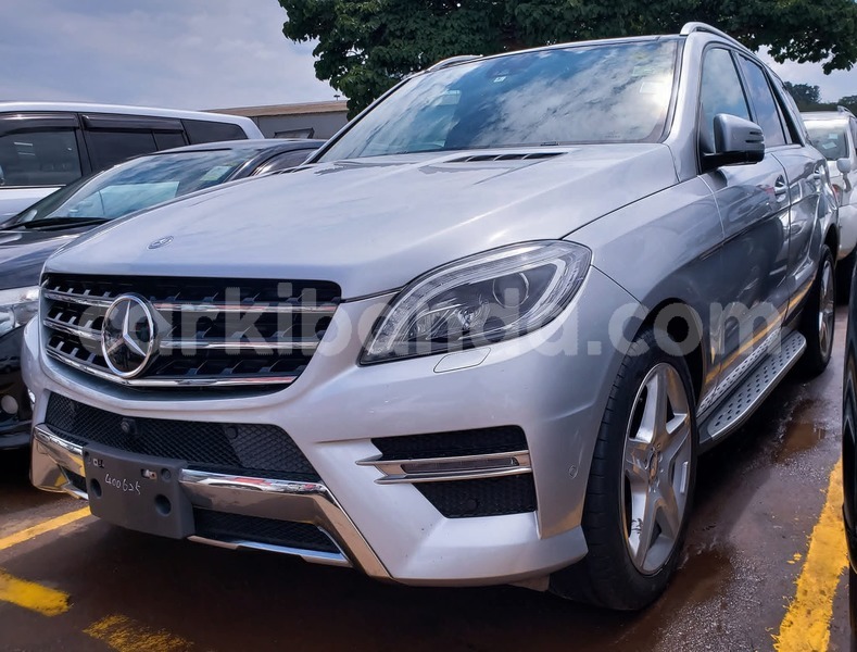 Big with watermark mercedes benz ml class uganda kampala 26234