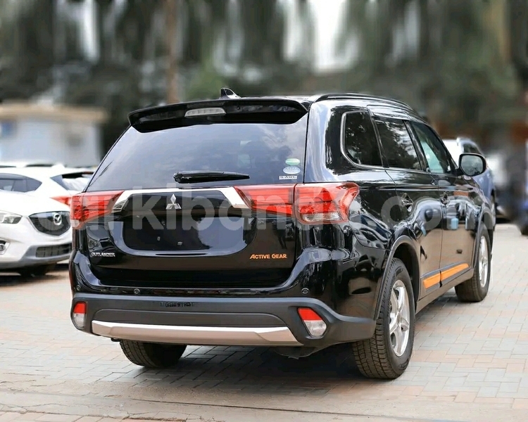 Big with watermark mitsubishi outlander uganda kampala 26235