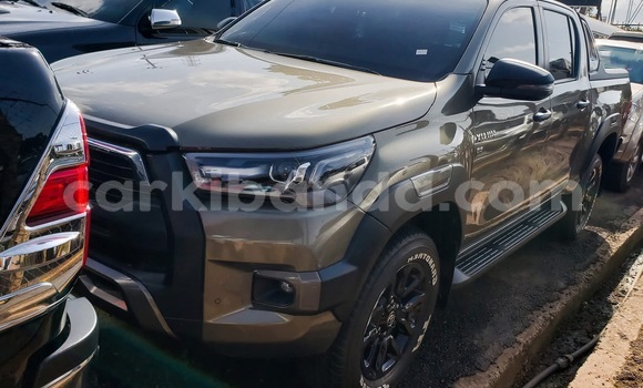 Buy Used Toyota Hiluxe Revo Green Car in Kampala in Uganda
