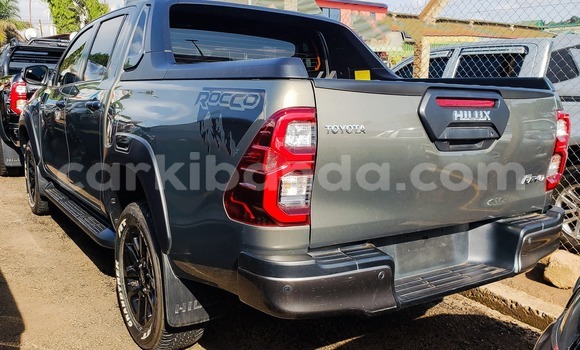 Buy Used Toyota Hiluxe Revo Green Car in Kampala in Uganda Buy Used Toyota Hiluxe Revo Green Car in Kampala in Uganda
