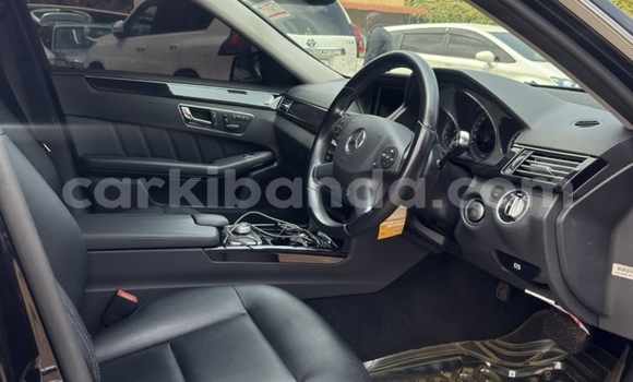 Buy Used Mercedes‒Benz E-klasse Black Car in Kampala in Uganda Buy Used Mercedes‒Benz E-klasse Black Car in Kampala in Uganda
