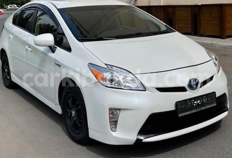 Big with watermark toyota prius uganda kampala 26249