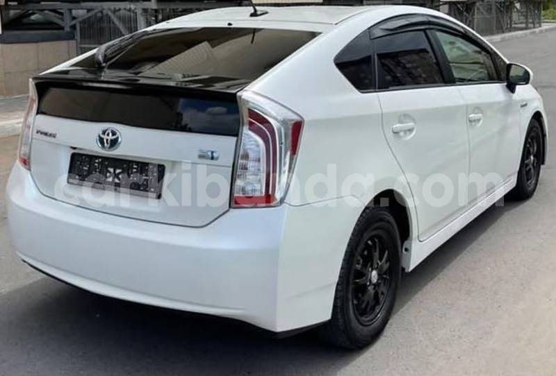 Big with watermark toyota prius uganda kampala 26249