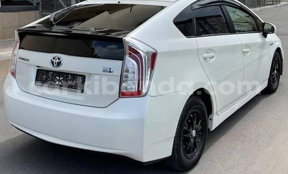Buy Used Toyota Prius White Car in Kampala in Uganda Buy Used Toyota Prius White Car in Kampala in Uganda