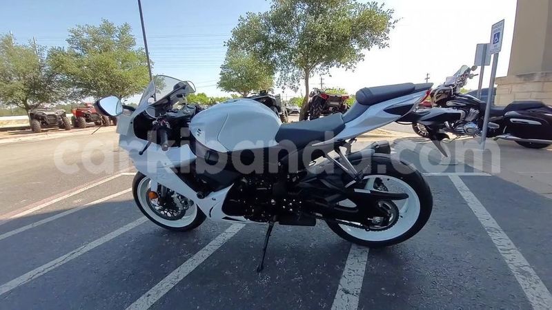 Big with watermark suzuki gsx western kyenjojo 26252