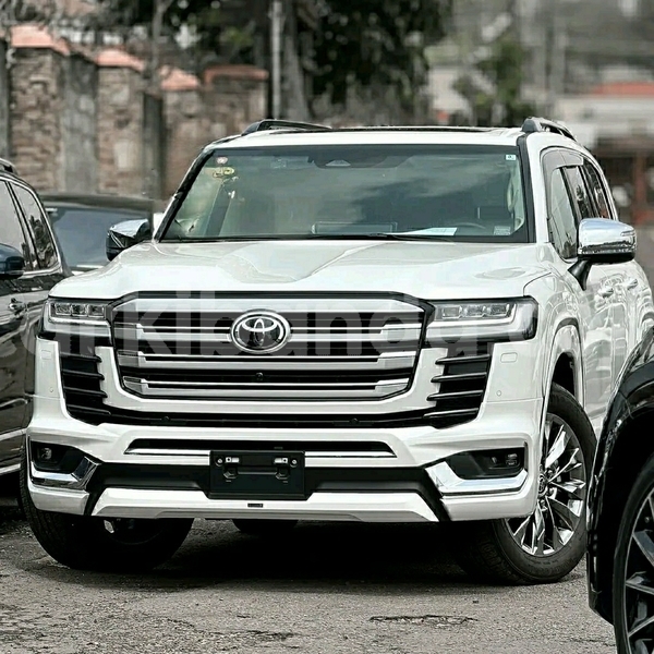 Big with watermark toyota land cruiser uganda kampala 26258