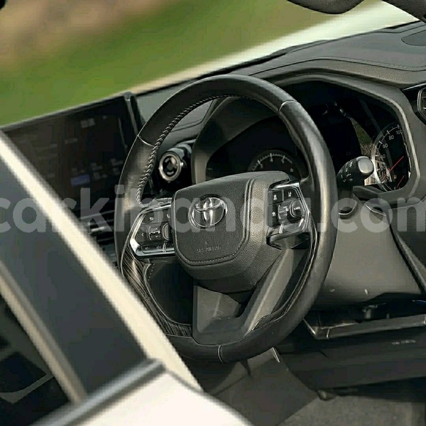 Big with watermark toyota land cruiser uganda kampala 26258