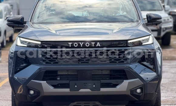 Buy Used Toyota Hilux Black Car in Kampala in Uganda Buy Used Toyota Hilux Black Car in Kampala in Uganda