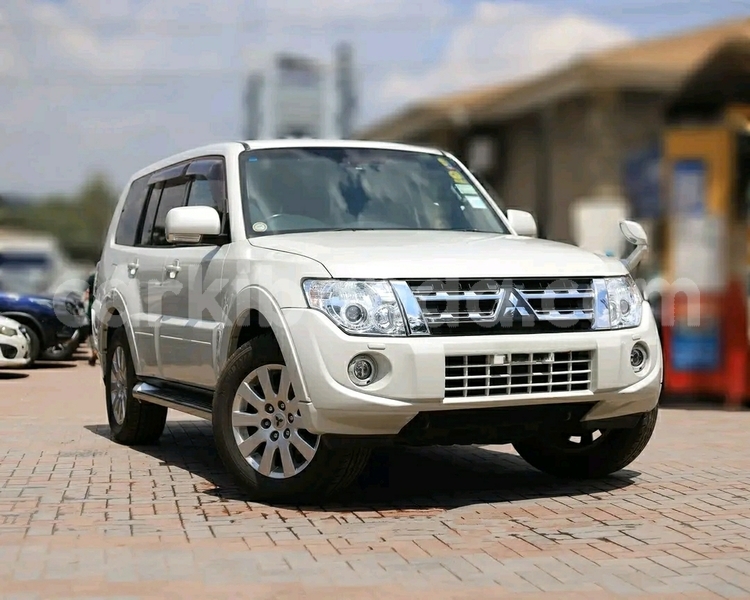 Big with watermark mitsubishi pajero uganda kampala 26267