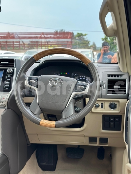 Big with watermark toyota prado uganda kampala 26269