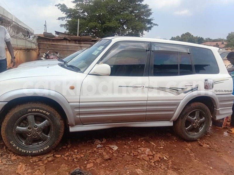 Big with watermark toyota rav4 uganda kampala 26276