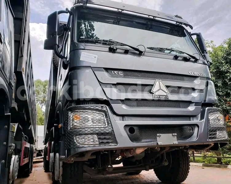 Big with watermark howo sinotruk uganda kampala 26291