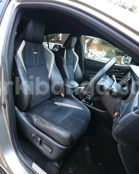Big with watermark toyota harrier uganda kampala 26292