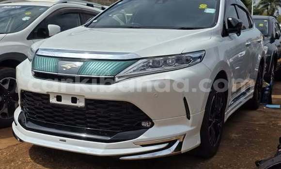 Gura Yakoze Toyota Harrier Other Imodoka i Kampala mu Uganda Gura Yakoze Toyota Harrier Other Imodoka i Kampala mu Uganda