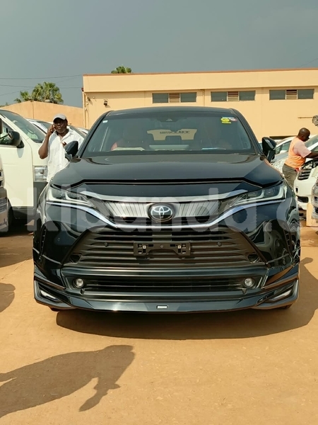 Big with watermark toyota harrier uganda kampala 26308