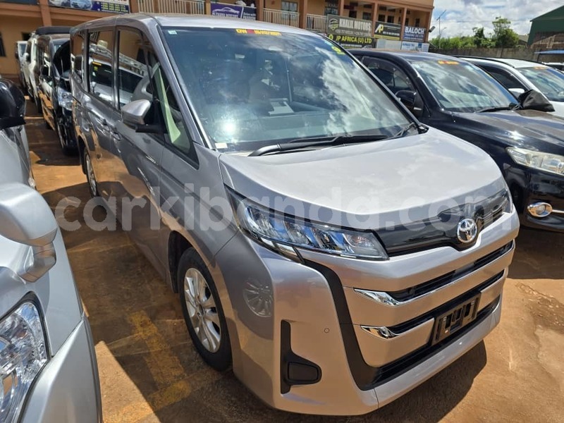 Big with watermark toyota noah uganda kampala 26317