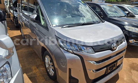 Buy Used Toyota Noah Brown Car in Kampala in Uganda Buy Used Toyota Noah Brown Car in Kampala in Uganda