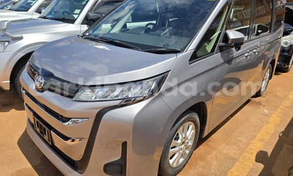 Buy Used Toyota Noah Brown Car in Kampala in Uganda Buy Used Toyota Noah Brown Car in Kampala in Uganda