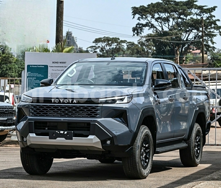 Big with watermark toyota hilux uganda kampala 26318