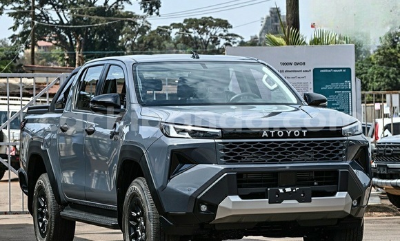 Buy Used Toyota Hilux Black Car in Kampala in Uganda Buy Used Toyota Hilux Black Car in Kampala in Uganda