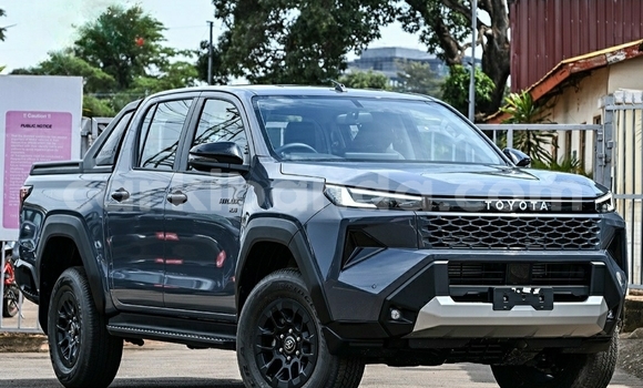 Buy Used Toyota Hilux Black Car in Kampala in Uganda Buy Used Toyota Hilux Black Car in Kampala in Uganda