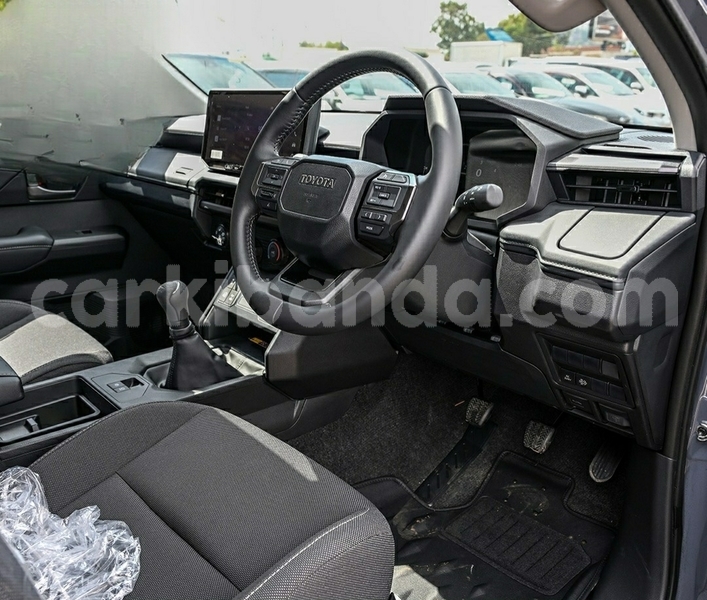Big with watermark toyota hilux uganda kampala 26318