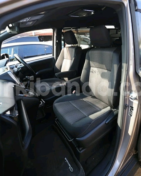 Big with watermark toyota noah uganda kampala 26319