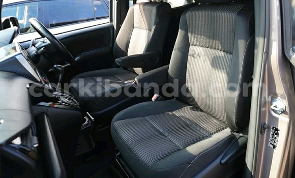 Buy Used Toyota Noah Brown Car in Kampala in Uganda Buy Used Toyota Noah Brown Car in Kampala in Uganda