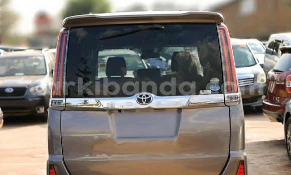 Buy Used Toyota Noah Brown Car in Kampala in Uganda Buy Used Toyota Noah Brown Car in Kampala in Uganda