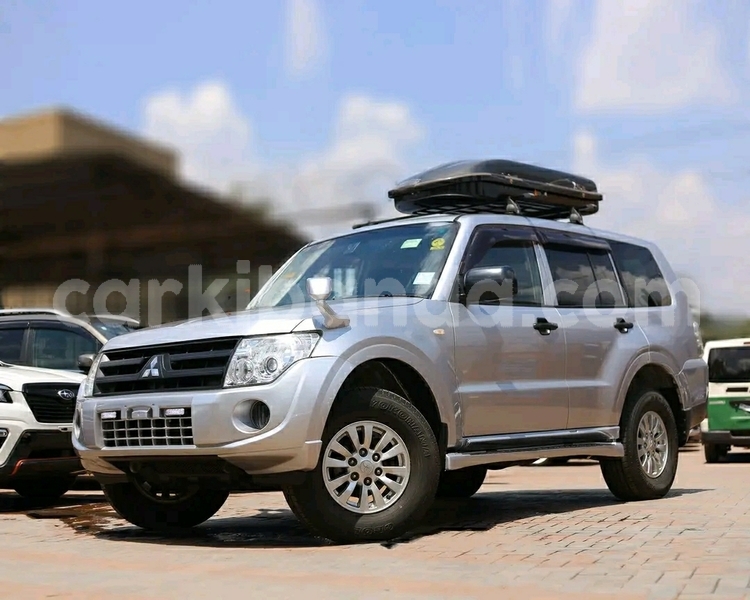 Big with watermark mitsubishi pajero uganda kampala 26320
