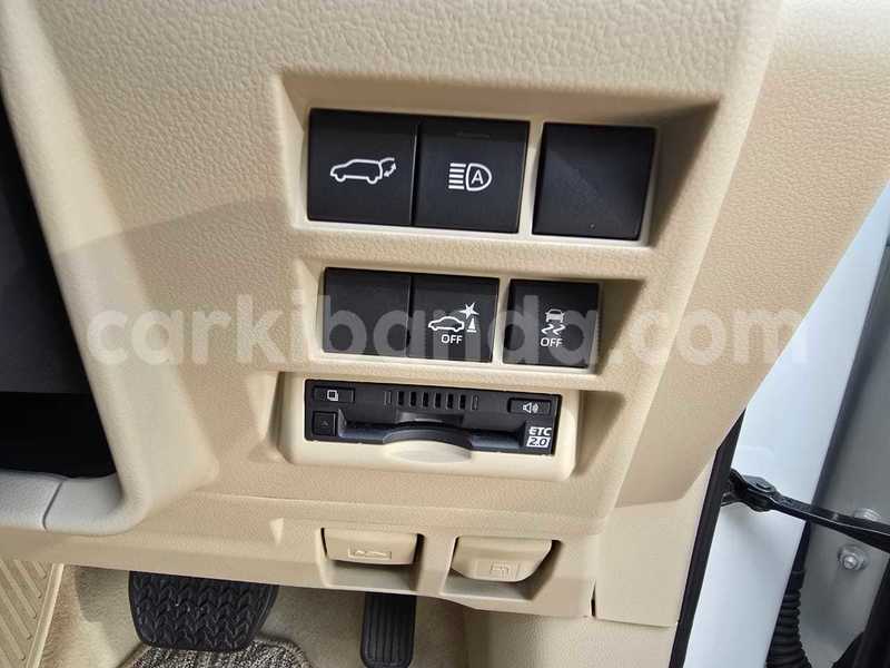 Big with watermark toyota land cruiser uganda kampala 26328