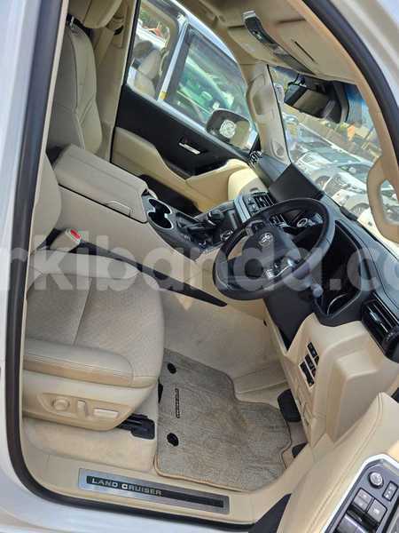 Big with watermark toyota land cruiser uganda kampala 26328