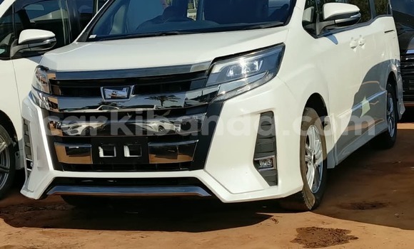 Buy Used Toyota Noah White Car in Kampala in Uganda