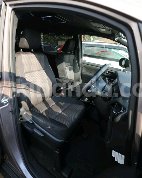 Big with watermark toyota noah uganda kampala 26331