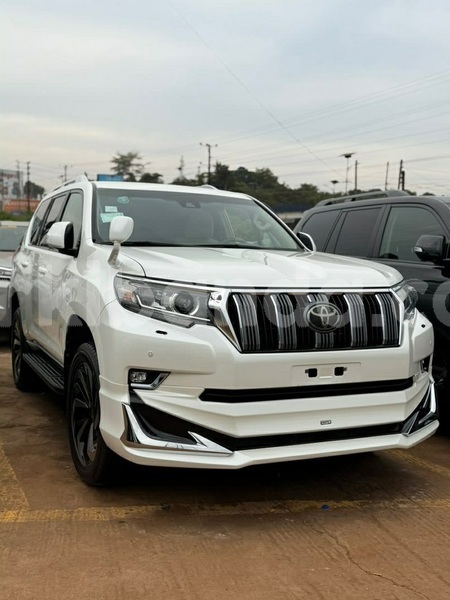 Big with watermark toyota prado uganda kampala 26338