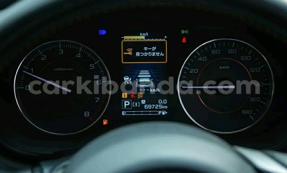 Nunua Ilio tumika Subaru XV Nyeupe Gari ndani ya Kampala nchini Uganda Nunua Ilio tumika Subaru XV Nyeupe Gari ndani ya Kampala nchini Uganda