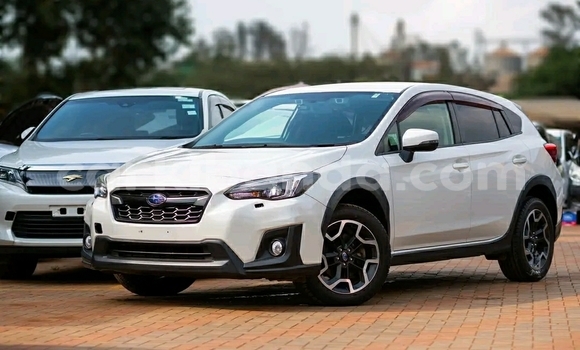 Nunua Ilio tumika Subaru XV Nyeupe Gari ndani ya Kampala nchini Uganda Nunua Ilio tumika Subaru XV Nyeupe Gari ndani ya Kampala nchini Uganda