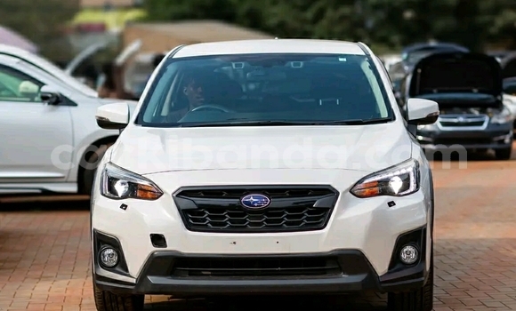 Nunua Ilio tumika Subaru XV Nyeupe Gari ndani ya Kampala nchini Uganda Nunua Ilio tumika Subaru XV Nyeupe Gari ndani ya Kampala nchini Uganda